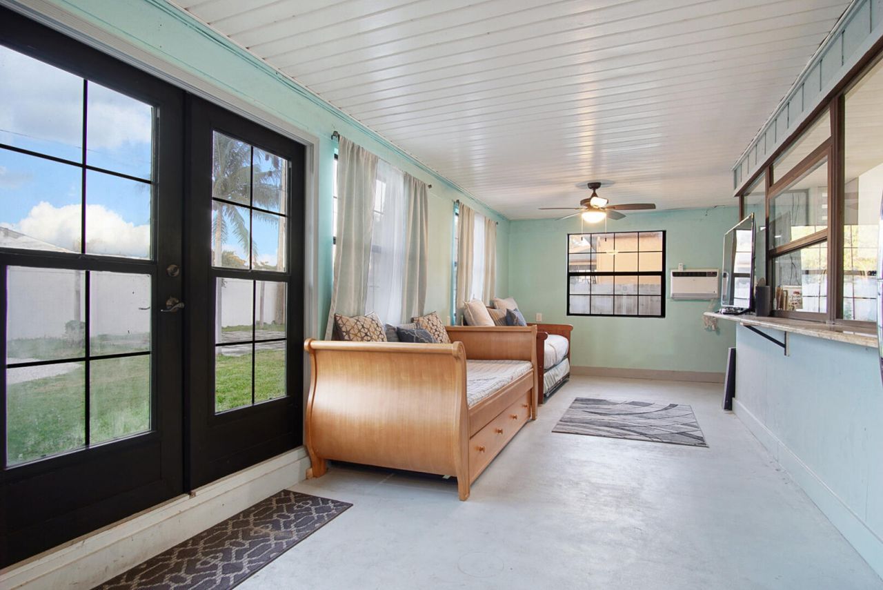 1149 SE Menores Avenue, Port Saint Lucie, FL 34952 Photo