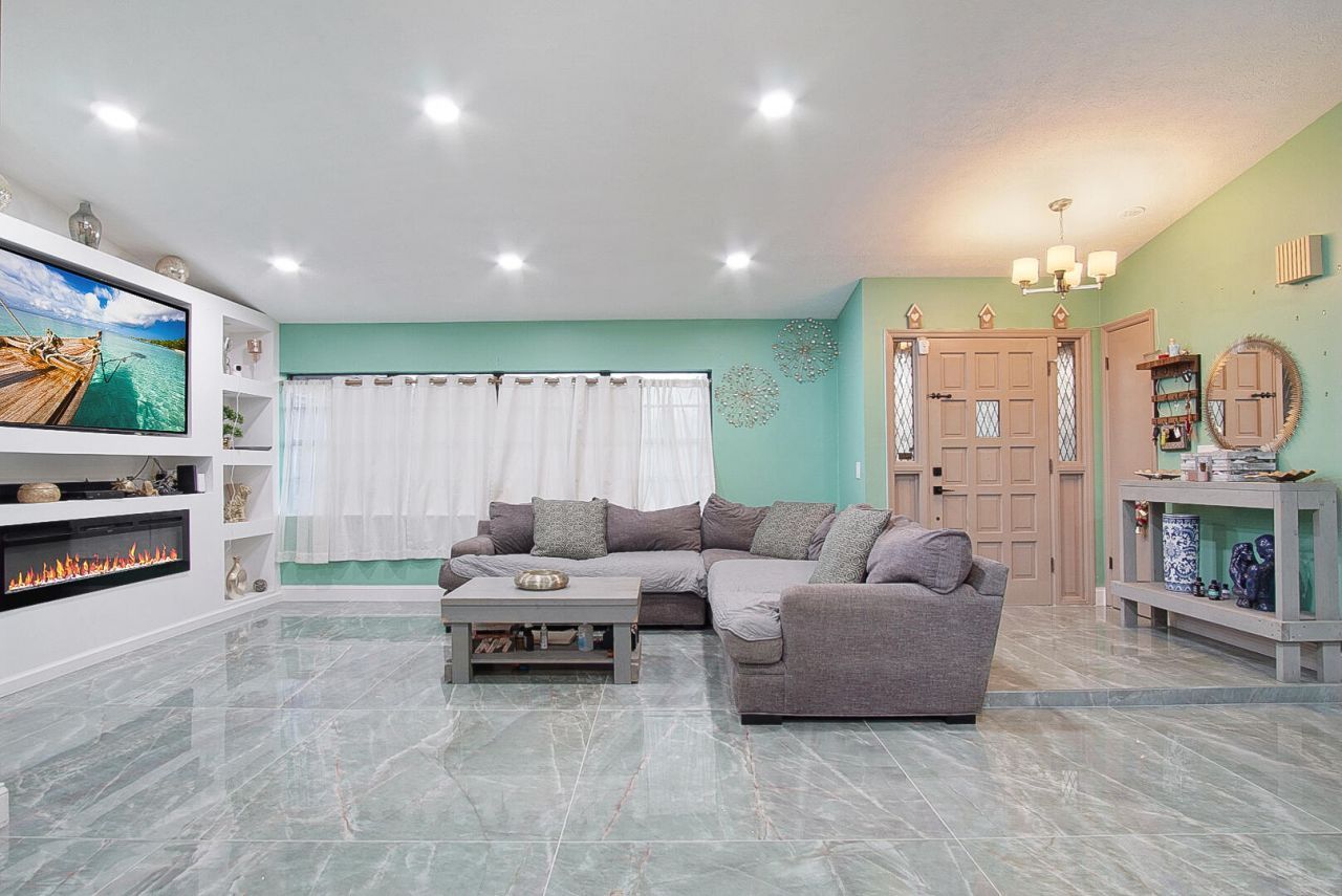 1149 SE Menores Avenue, Port Saint Lucie, FL 34952 Photo