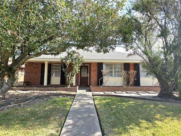 119 DONELON Drive, Harahan, LA 70123