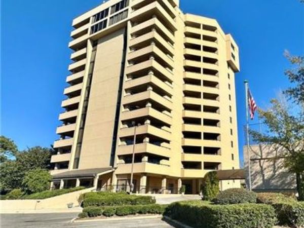 100 Tower Drive, Unit 403, Daphne, AL 36526