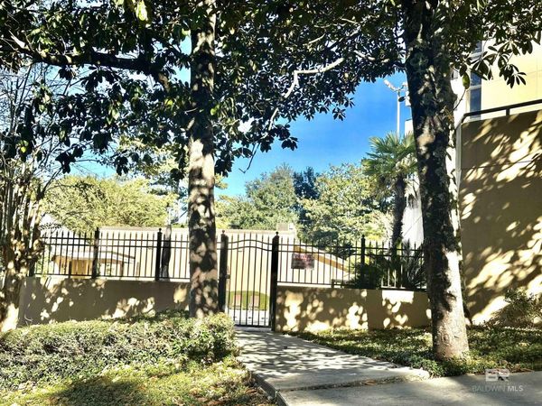 100 Tower Drive, Unit 403, Daphne, AL 36526