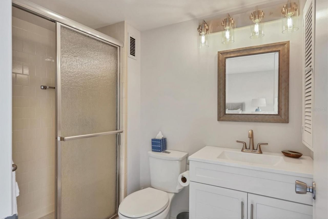1250 N Portofino Drive, Unit 303, Sarasota, FL 34242 Photo