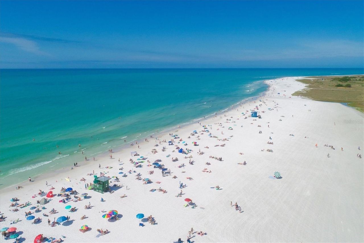 1250 N Portofino Drive, Unit 303, Sarasota, FL 34242 Photo