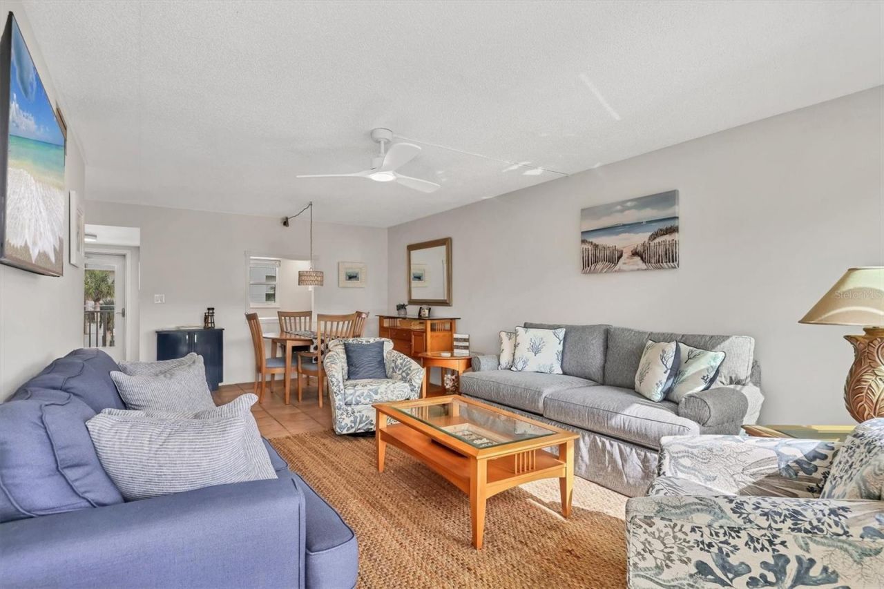 1250 N Portofino Drive, Unit 303, Sarasota, FL 34242 Photo