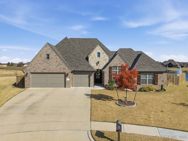 6323 N 25th Street, Broken Arrow, OK 74014
