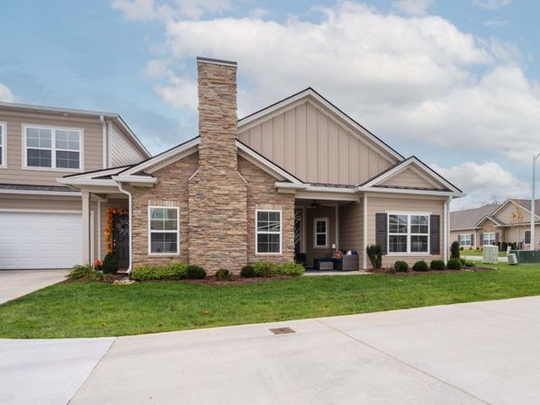 2664 Stonecenter Ln, Murfreesboro, TN 37128