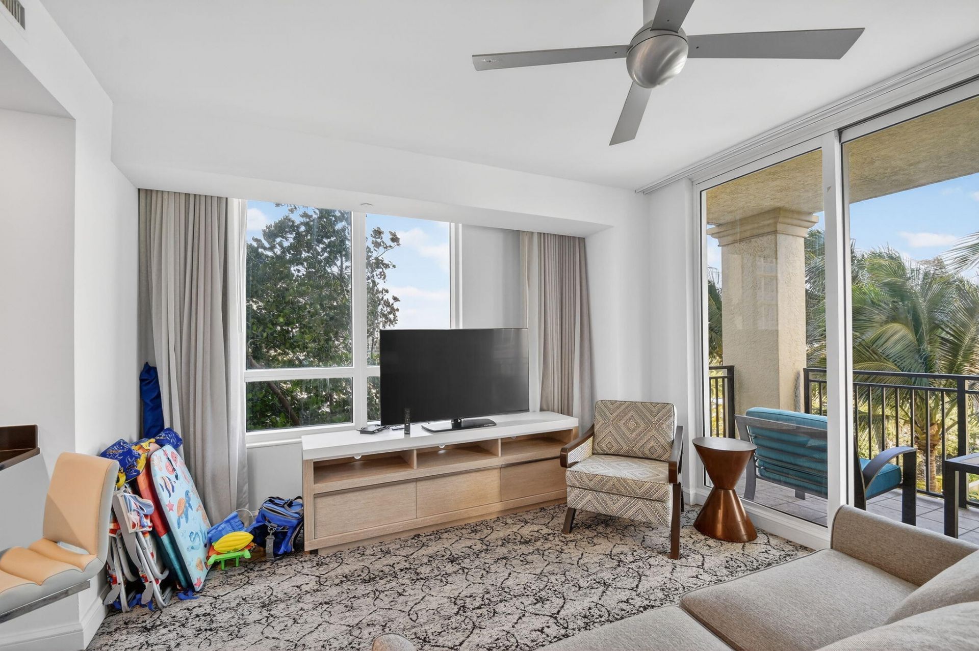 3800 N Ocean Drive, Unit 518, Singer Island, FL 33404 Photo