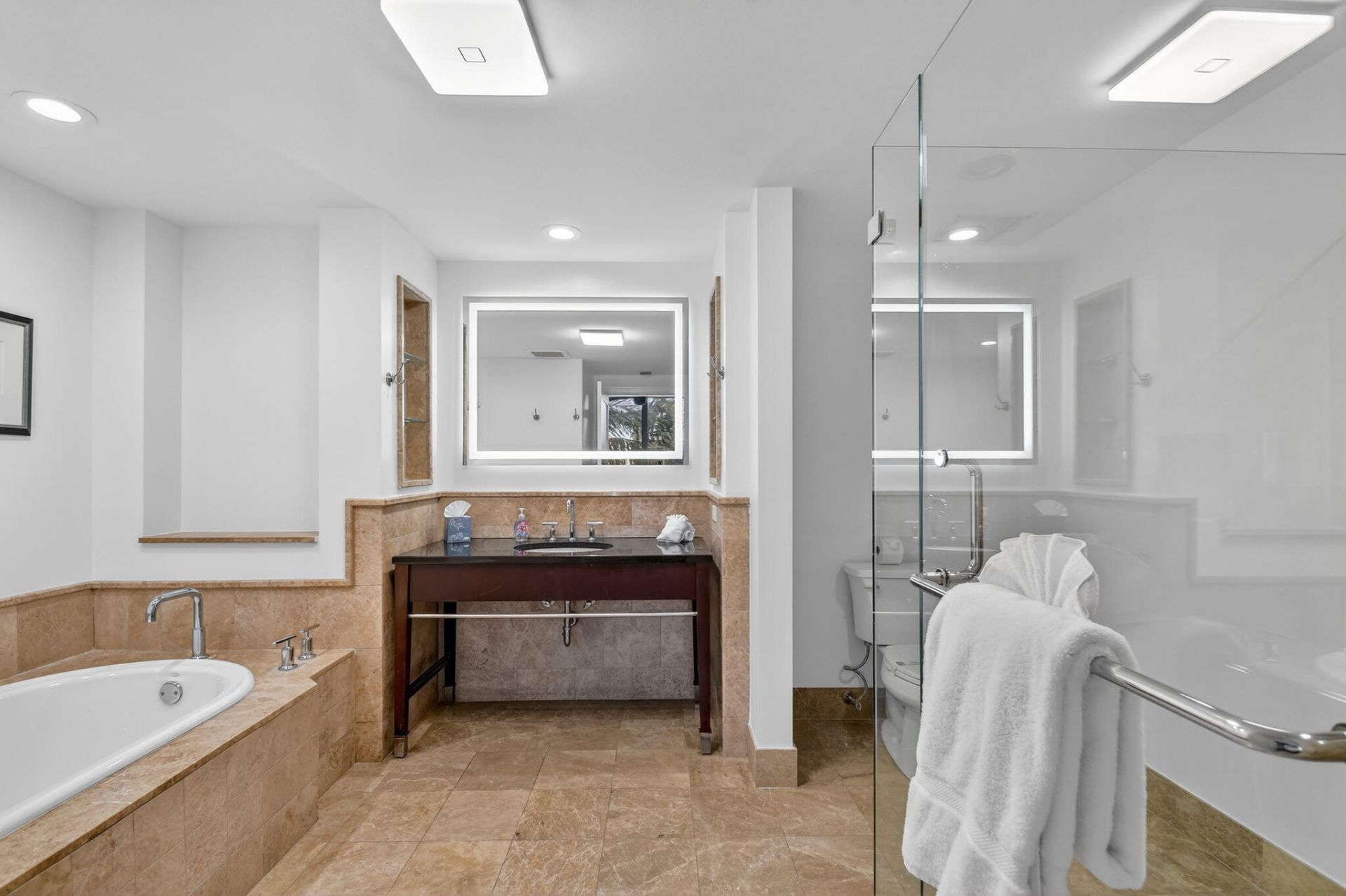 3800 N Ocean Drive, Unit 518, Singer Island, FL 33404 Photo