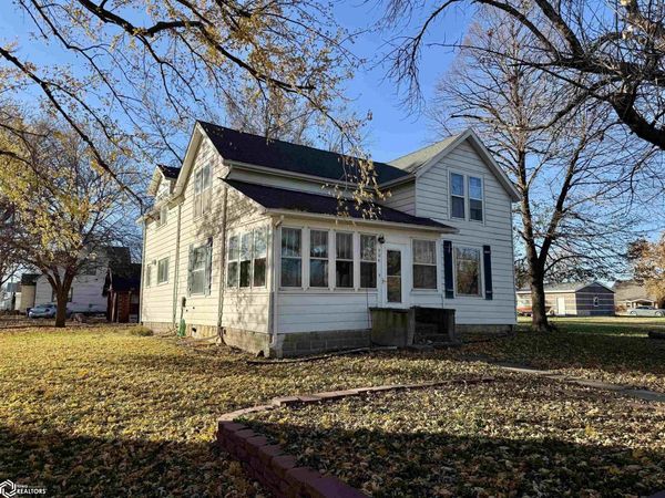 906 Maple Street, Scranton, IA 51462