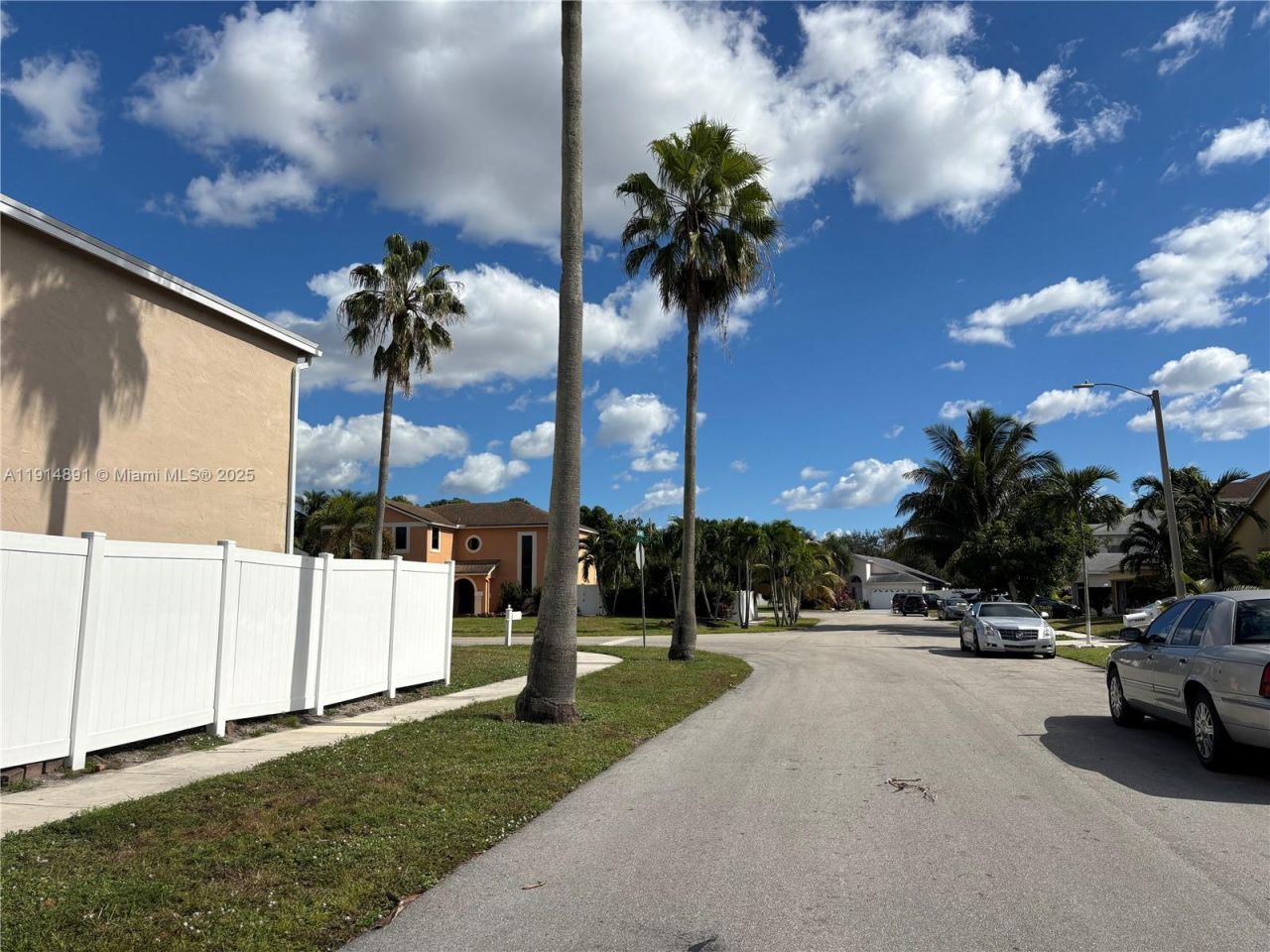 9470 Atlantic St, Miramar, FL 33025 Photo