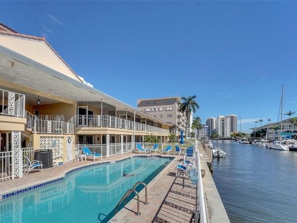 2864 NE 33rd Ct, Unit 105, Fort Lauderdale, FL 33306