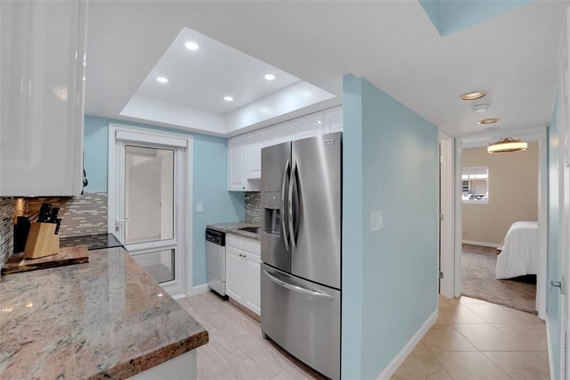 2864 NE 33rd Court, Unit 105, Fort Lauderdale, FL 33306 Photo