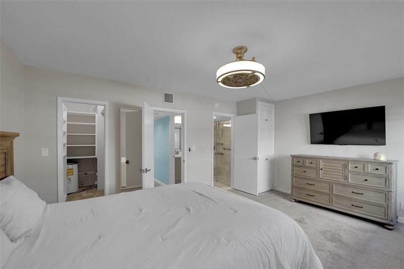 2864 NE 33rd Court, Unit 105, Fort Lauderdale, FL 33306 Photo