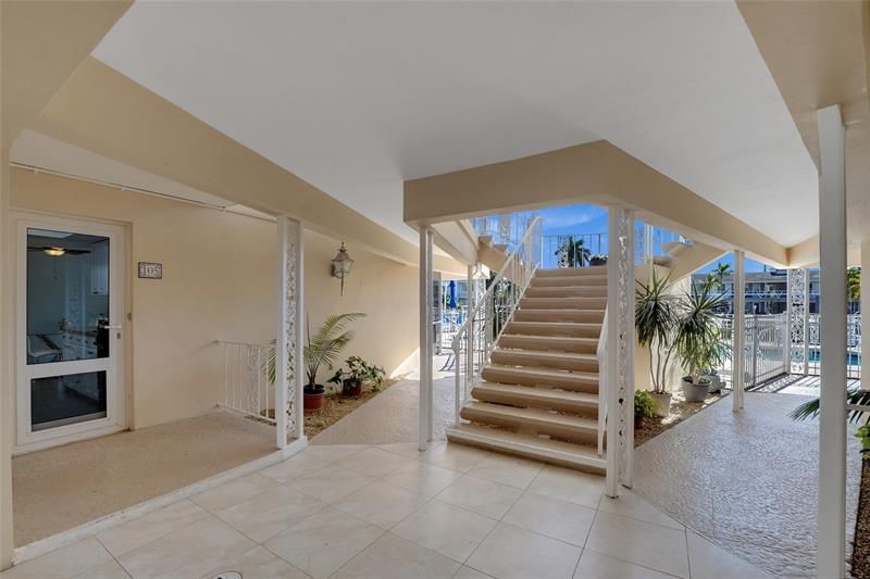 2864 NE 33rd Court, Unit 105, Fort Lauderdale, FL 33306 Photo