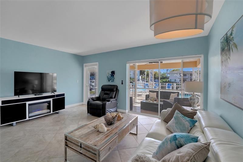 2864 NE 33rd Court, Unit 105, Fort Lauderdale, FL 33306 Photo