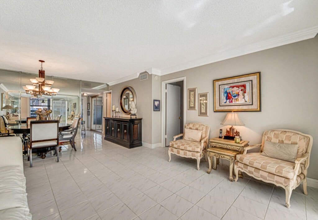 33 Abbey Lane, Unit 103, Delray Beach, FL 33446 Photo