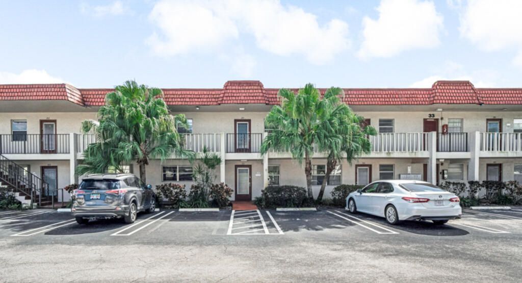 33 Abbey Lane, Unit 103, Delray Beach, FL 33446 Photo