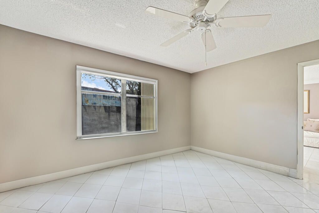 33 Abbey Lane, Unit 103, Delray Beach, FL 33446 Photo