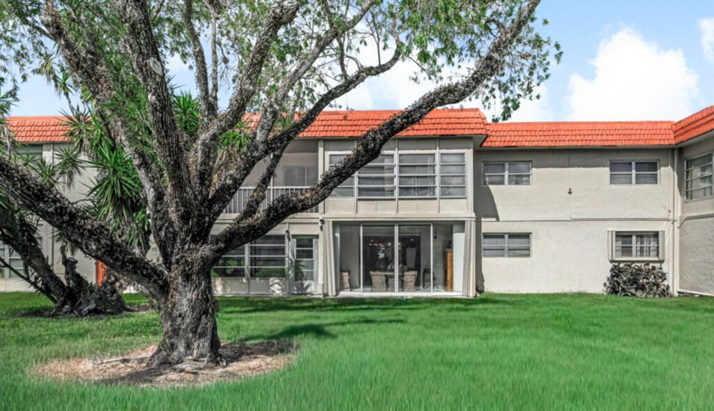 33 Abbey Lane, Unit 103, Delray Beach, FL 33446 Photo