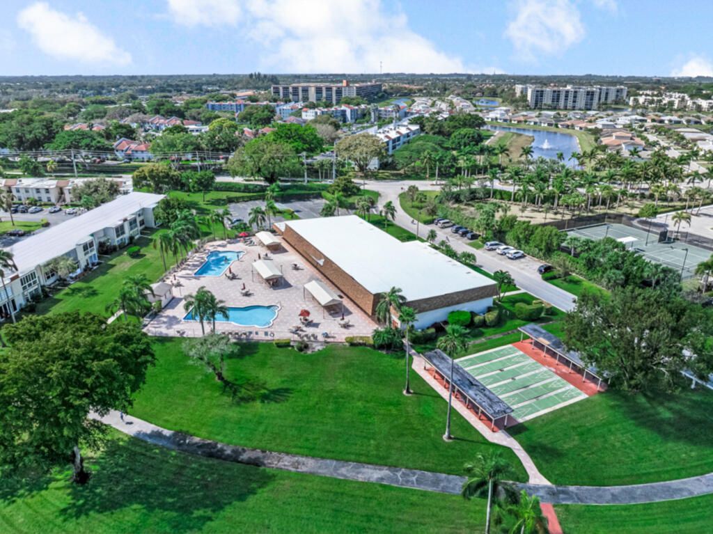 33 Abbey Lane, Unit 103, Delray Beach, FL 33446 Photo