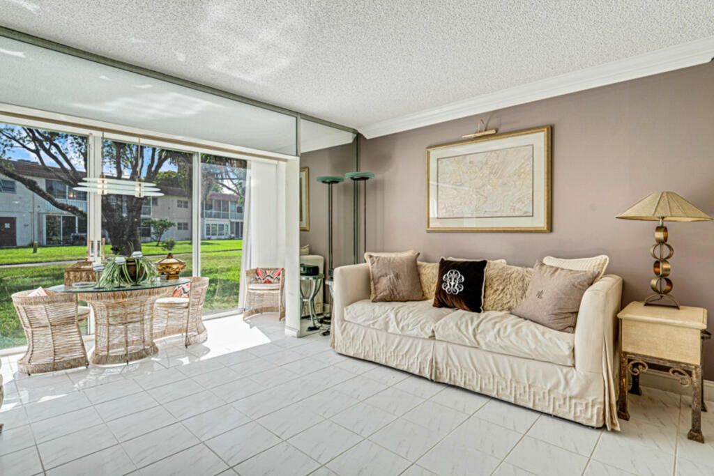 33 Abbey Lane, Unit 103, Delray Beach, FL 33446 Photo