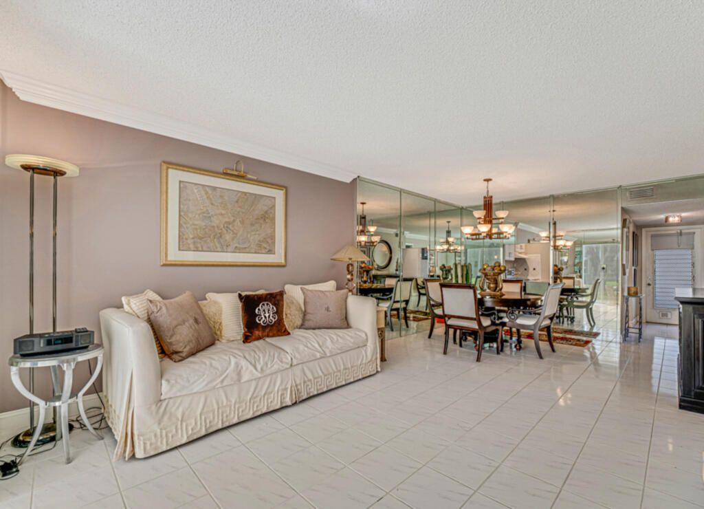 33 Abbey Lane, Unit 103, Delray Beach, FL 33446 Photo
