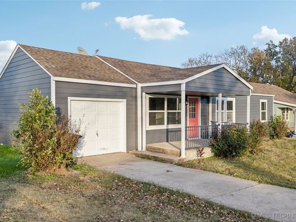 520 E 6th Street, Claremore, OK 74017