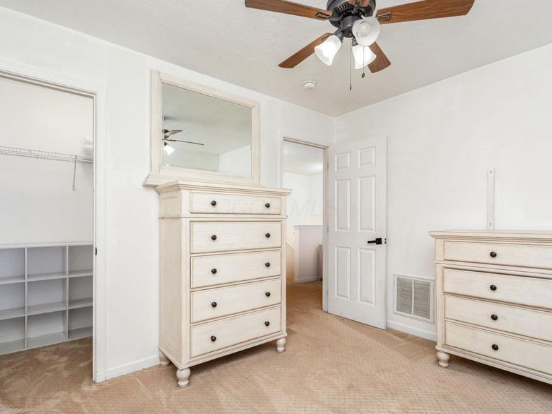 636 Grove Circle, Unit 1803, Columbus, OH 43230 Photo 18