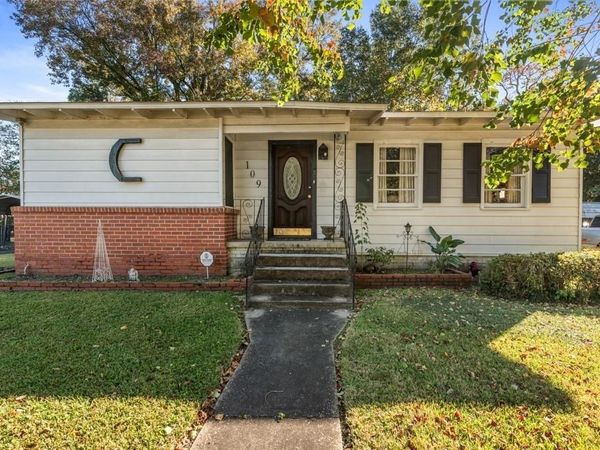 109 Esplanade Avenue, Mobile, AL 36606