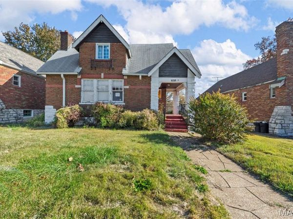 8738 Partridge Avenue, St Louis, MO 63147
