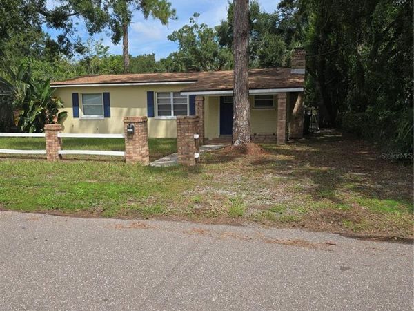 1510 E SHADOWLAWN AVENUE, TAMPA, FL 33610