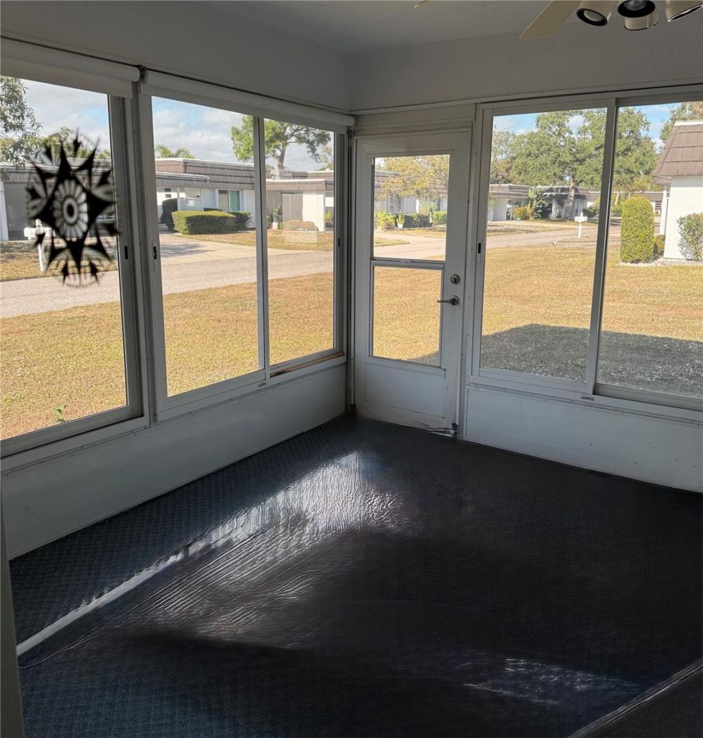 3957 Lakeside Drive, Unit 143, Sarasota, FL 34232 Photo