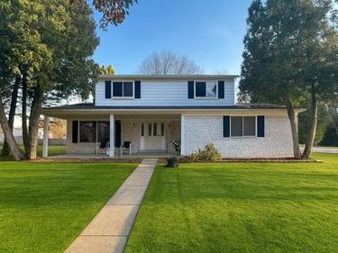 3674 Forge Drive, Troy, MI 48083