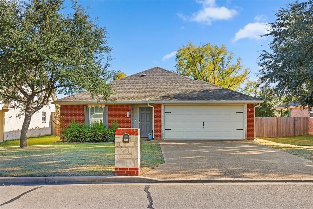 3156 Lippizan Street Robinson, TX 76706