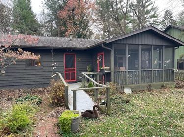 420 W Whiteman Street, Yellow Springs Vlg, OH 45387