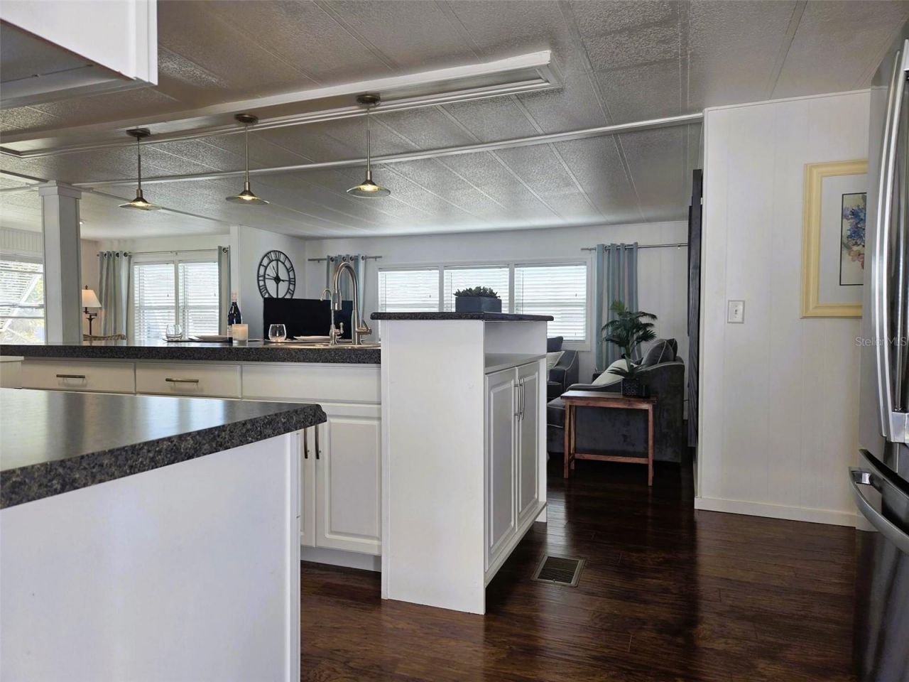 415 Oakwood Boulevard W, Sarasota, FL 34237 Photo