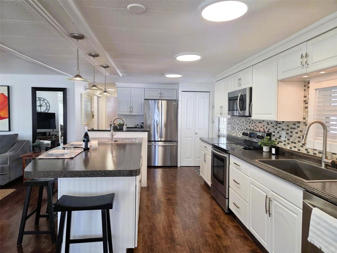 415 Oakwood Boulevard W, Sarasota, FL 34237 Photo