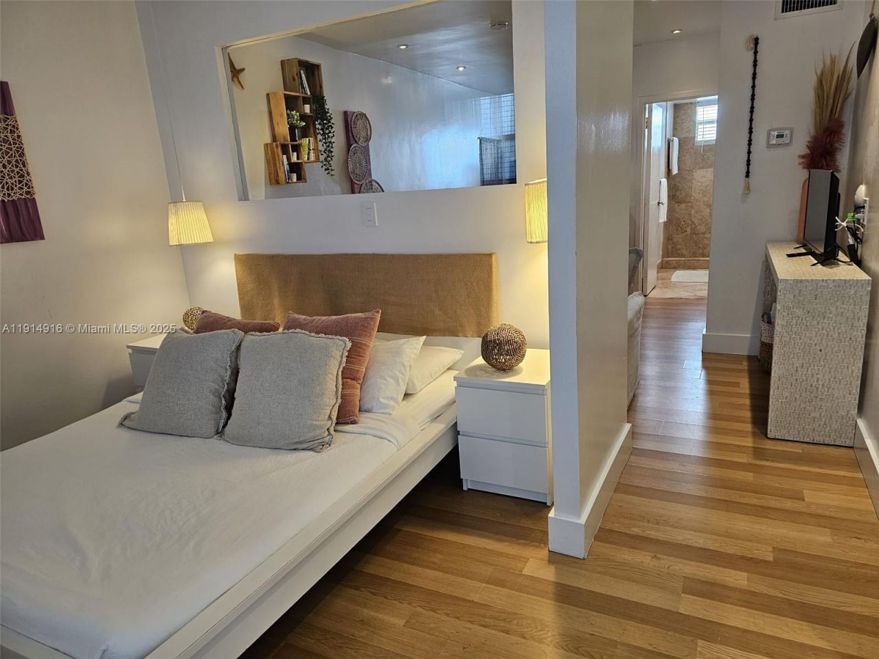 751 Collins Ave, Unit 2, Miami Beach, FL 33139 Photo