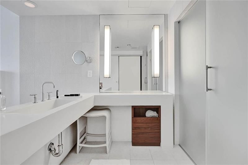 3101 Bayshore Drive, Unit 2407, Fort Lauderdale, FL 33304 Photo