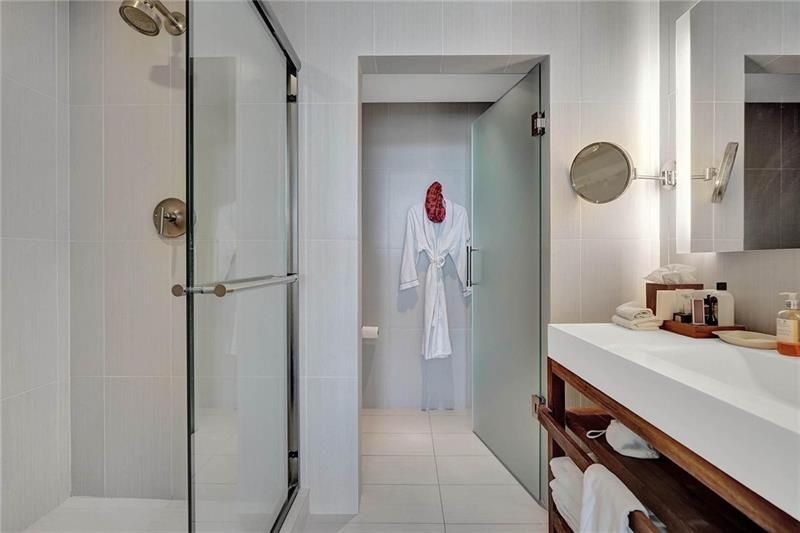 3101 Bayshore Drive, Unit 2407, Fort Lauderdale, FL 33304 Photo