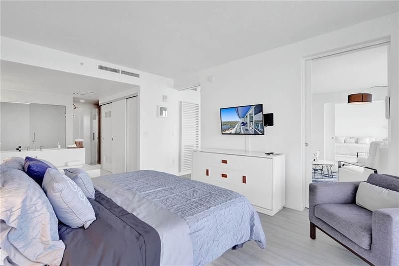 3101 Bayshore Drive, Unit 2407, Fort Lauderdale, FL 33304 Photo