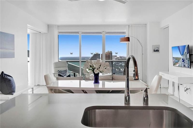 3101 Bayshore Drive, Unit 2407, Fort Lauderdale, FL 33304 Photo