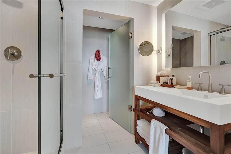 3101 Bayshore Drive, Unit 2407, Fort Lauderdale, FL 33304 Photo