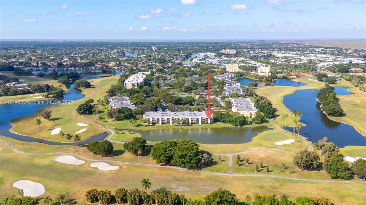 16100 Golf Club Rd, Unit 101, Weston, FL 33326 Photo