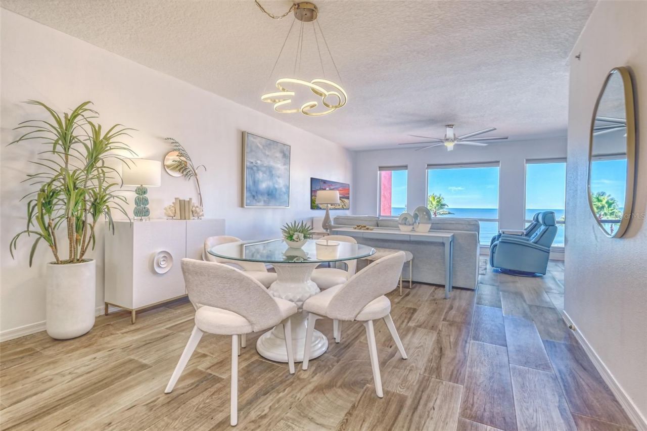 16600 Gulf Boulevard, Unit 536, North Redington Beach, FL 33708 Photo