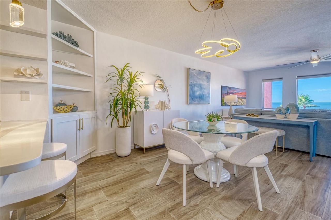 16600 Gulf Boulevard, Unit 536, North Redington Beach, FL 33708 Photo