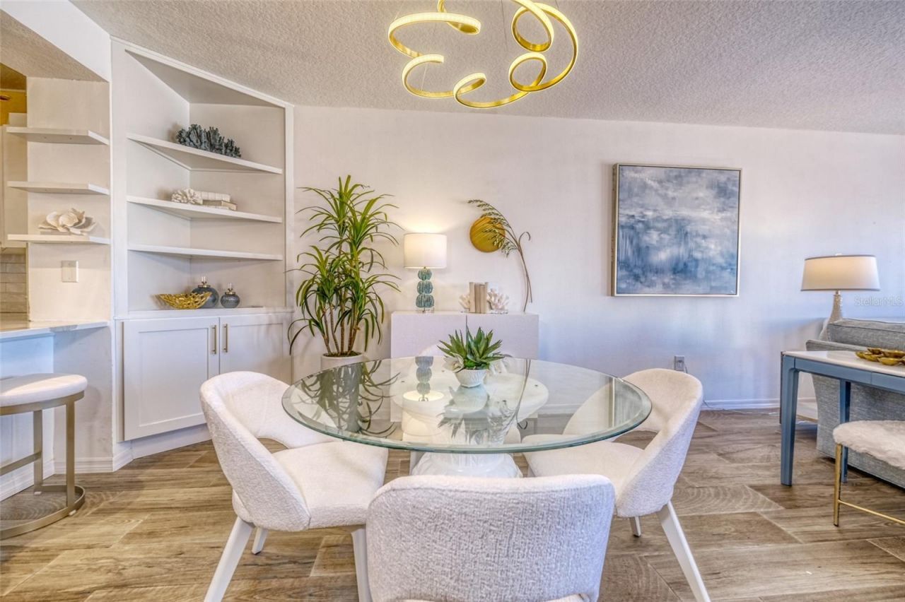 16600 Gulf Boulevard, Unit 536, North Redington Beach, FL 33708 Photo