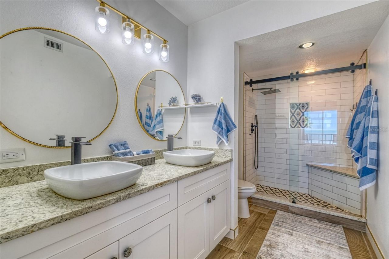 16600 Gulf Boulevard, Unit 536, North Redington Beach, FL 33708 Photo