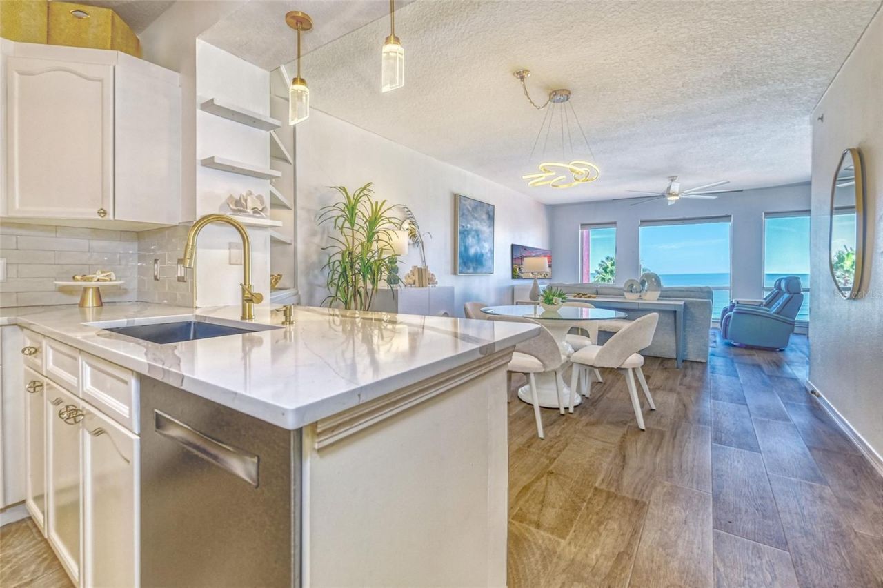 16600 Gulf Boulevard, Unit 536, North Redington Beach, FL 33708 Photo