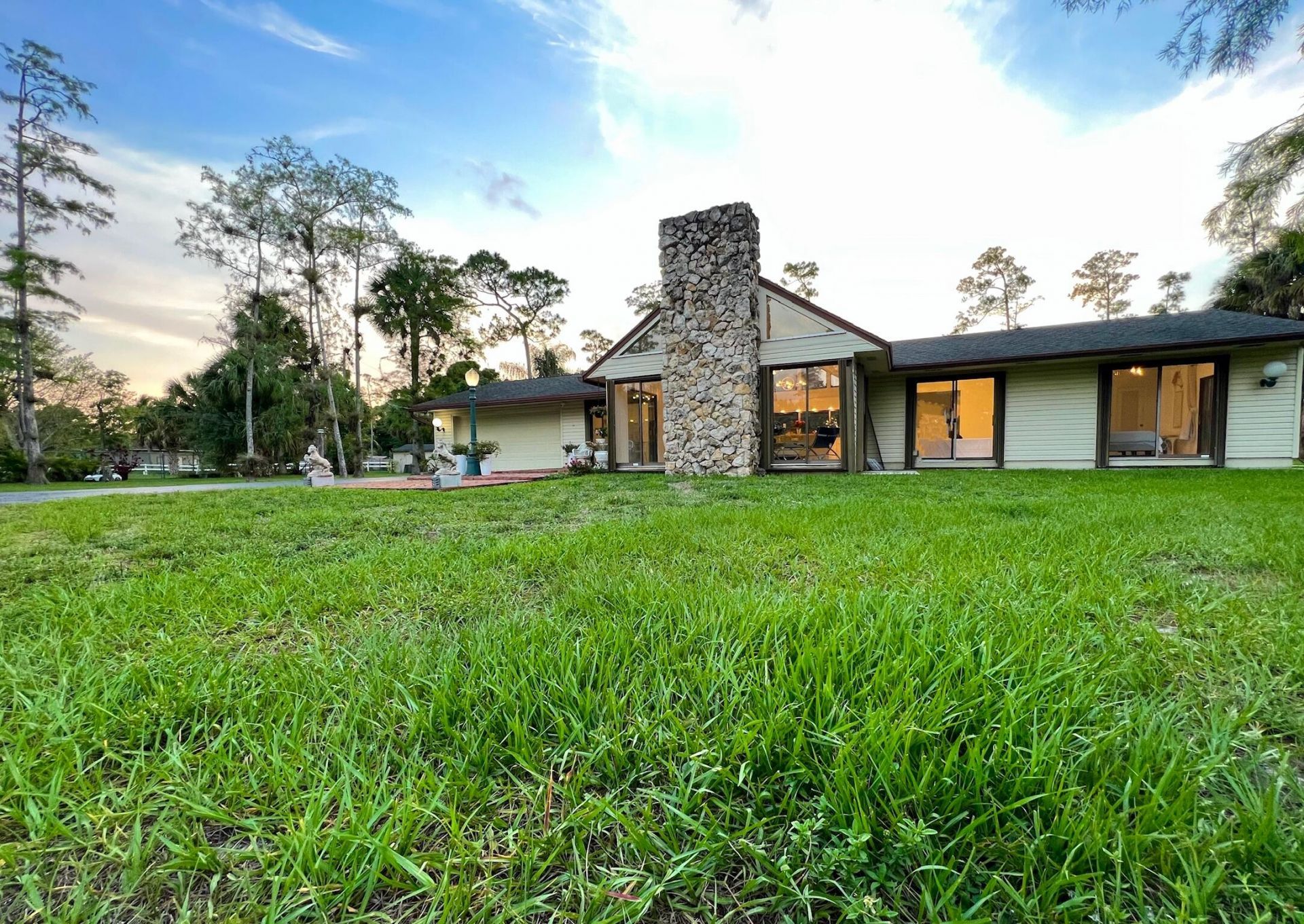 583 Rambling Drive Circle, Wellington, FL 33414 Photo